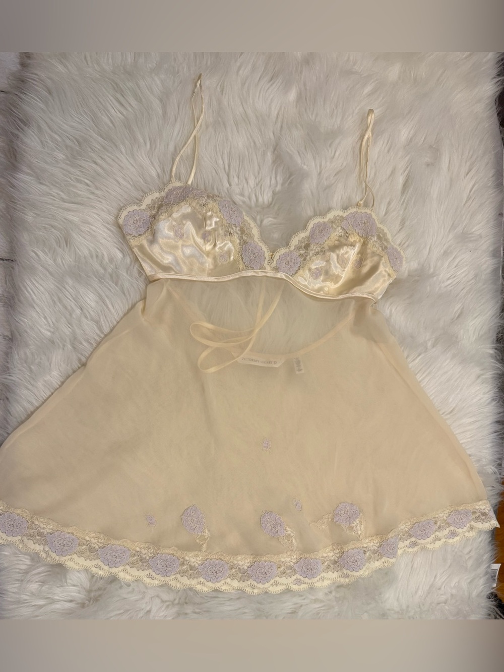 Vintage Y2K Victoria's Secret Full Slip Lingerie Small Lace Yellow/Beige